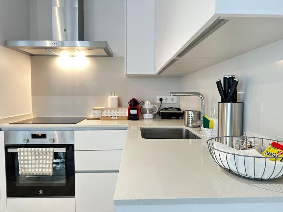 New Port, Free Parking Ybh6A Apartment Vigo Bagian luar foto