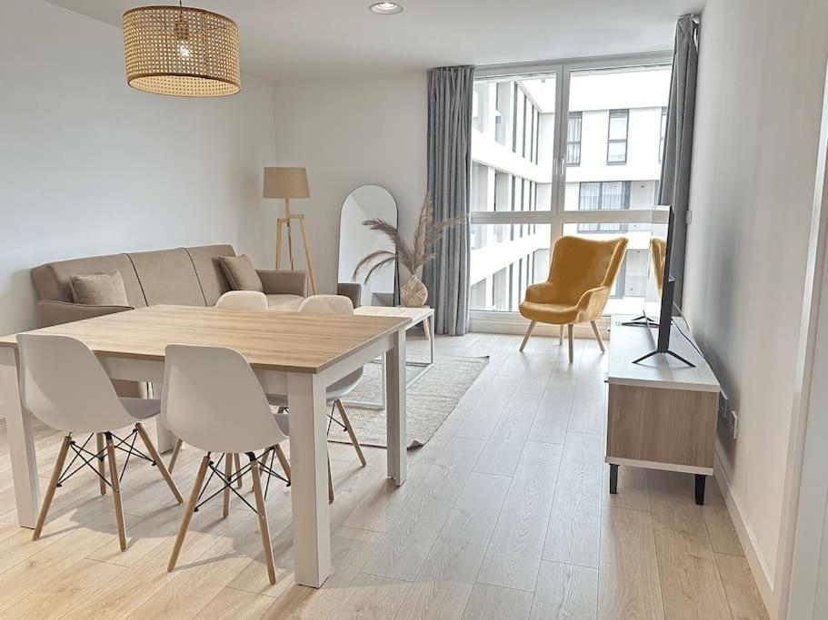 New Port, Free Parking Ybh6A Apartment Vigo Bagian luar foto